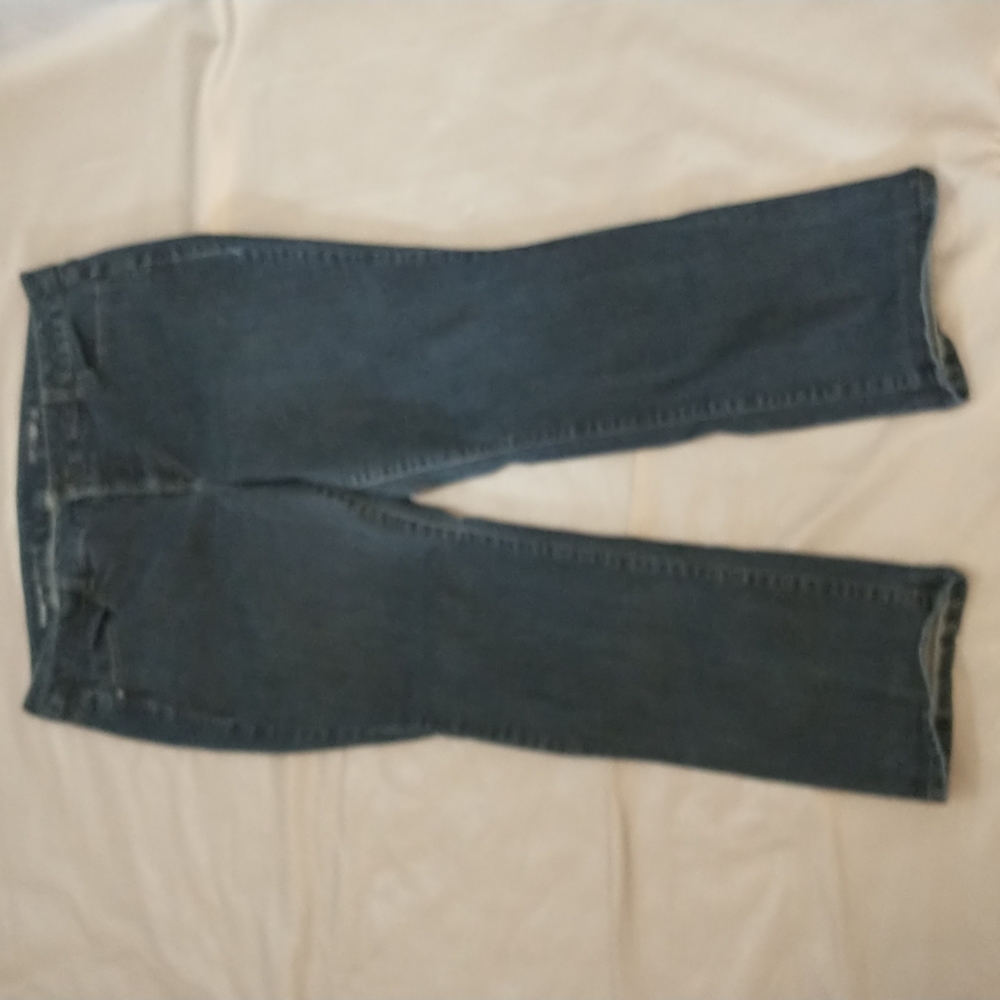 Avenue barely boot cut jeans 20A